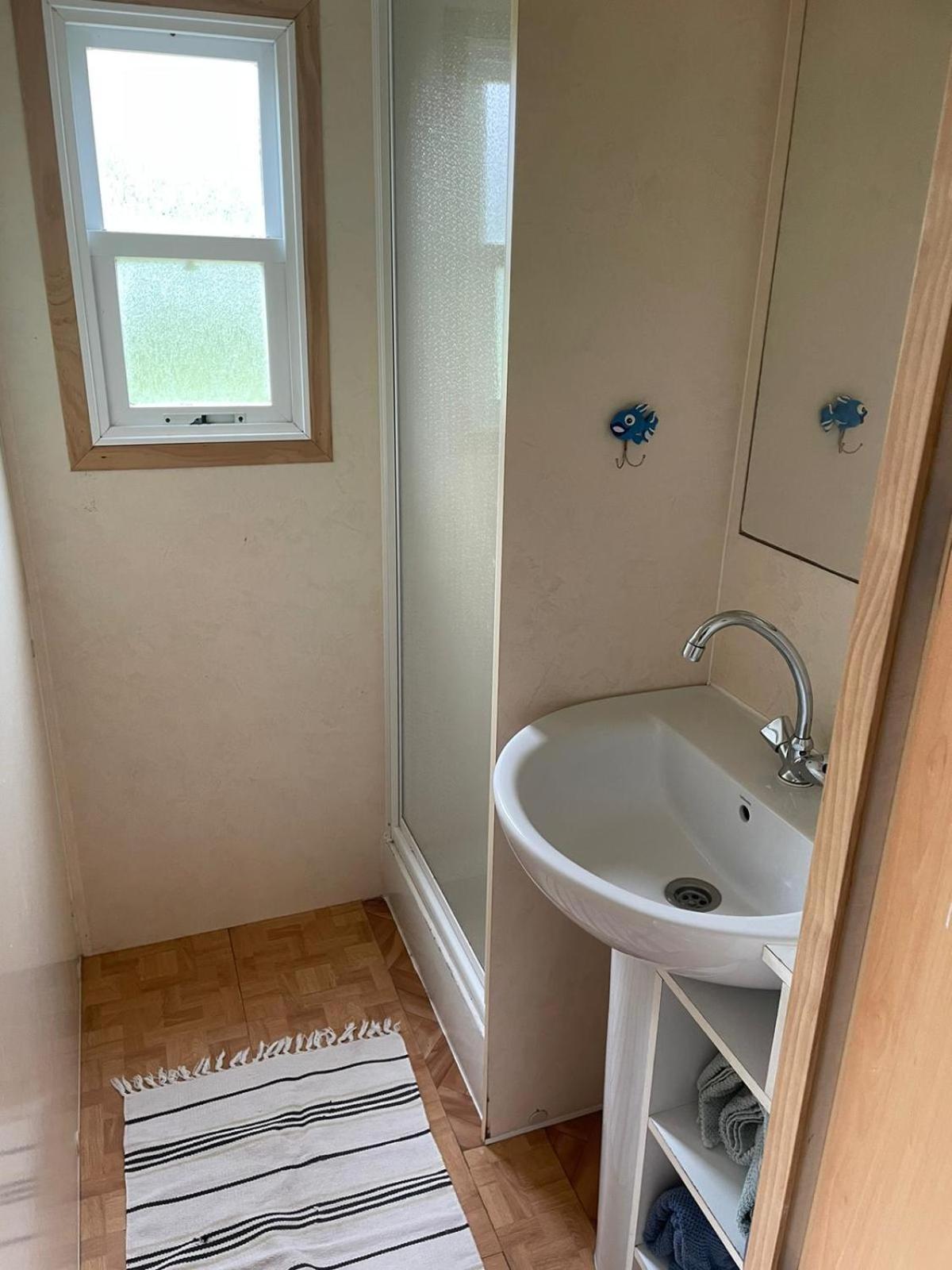 Cabanon Grenouille - Le Pal Saint-Martin-des-Lais Bagian luar foto